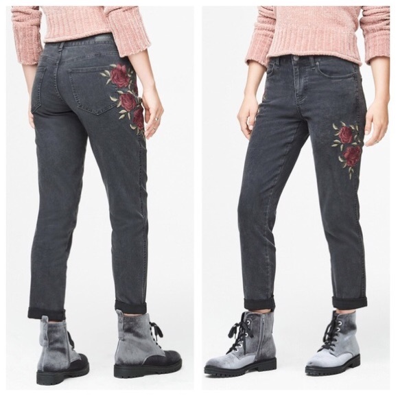 Embroidered flower washed black girlfriend jeans - Picture 2 of 6